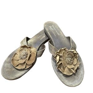 Donald J. Pliner metallic sandal.  9.5M